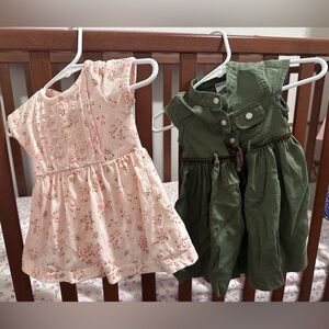 Set of 2 Carters baby girl outfits size 6 months